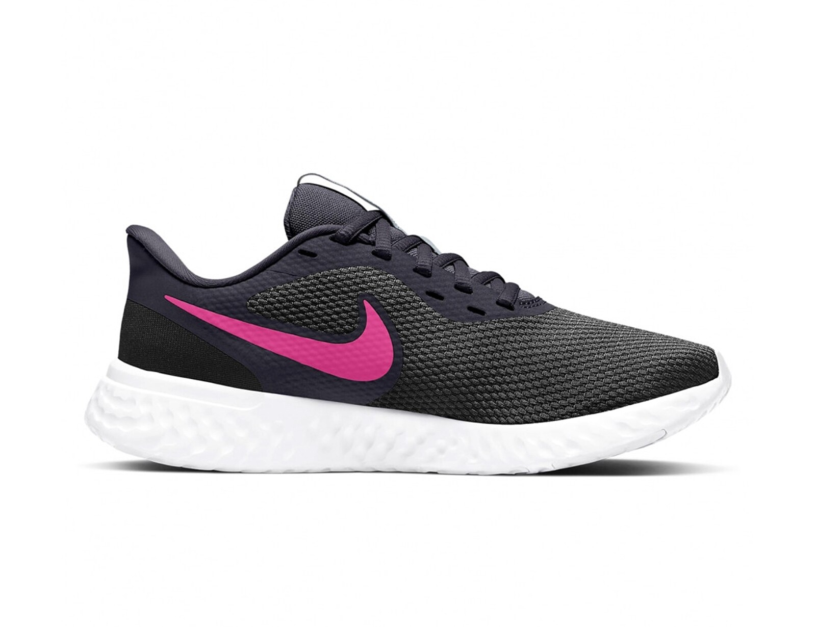 Nike Revolution 5 - TheRunner.nl