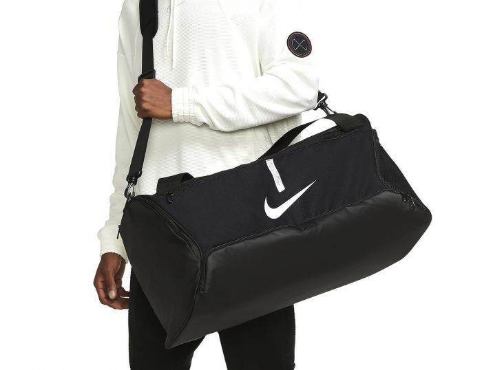 duffle bag nike medium